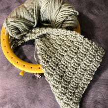 Load image into Gallery viewer, Loom Knit Granite Stitch Pattern