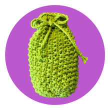 Load image into Gallery viewer, Loom knit seed stitch soap sack pattern. Made on round loom. Copyright Loomahat