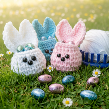 Load image into Gallery viewer, Loom knit Tiny Easter Bunny Basket Bag Pattern 24-peg Copyright loomahat