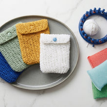 Load image into Gallery viewer, Loom knit sponge cozy cover pattern. copyright loomahat
