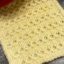 Load image into Gallery viewer, Loom Knit Roman Stitch Pattern the Close-up by Loomahat - Copyright words and images