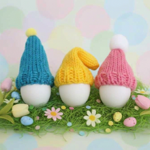 Load image into Gallery viewer, Loom KNit Tiny Hats Pattern Ornaments Dolls Easter Eggs Copyright Loomahat