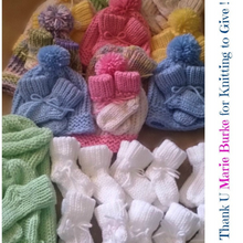 Load image into Gallery viewer, Baby Booties Sock Pattern