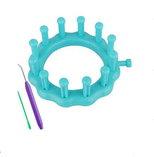 Load image into Gallery viewer, Round Flower Loom Set , Hook, Blunt Yarn Needle and FREE Pattern