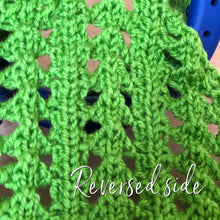 Load image into Gallery viewer, Loom Knit Little Arrowhead Lace Stitch Pattern Reverse side. Small 24-peg knitting loom. Made wih Red Heart green yarn. Copyright Loomahat Image