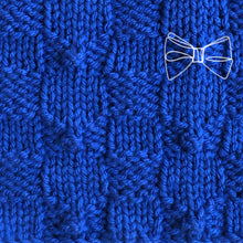 Load image into Gallery viewer, Loom Knit Stitches Bowtie Basketweave Copyright Loomahat