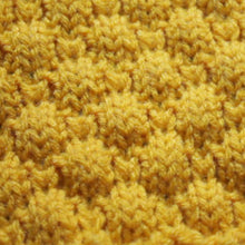 Load image into Gallery viewer, Loom Knit Bubble Stitch Pattern with Video Tutorial by Loomahat Copyright