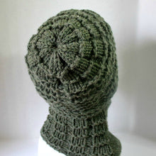 Load image into Gallery viewer, Waffle Stitch Brimless Hat and Cowl Set