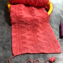 Load image into Gallery viewer, Zig Zag Seed Stitch Pattern on a 41 Peg Round Loomwith Video Tutorial by Loomahat Copyright