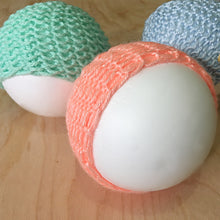 Load image into Gallery viewer, Newborn Baby Hat Seed Stitch Pattern