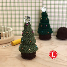 Load image into Gallery viewer, Tiny Christmas Tree Pattern