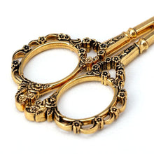 Load image into Gallery viewer, Vintage Style Floral Handle Sewing Scissors