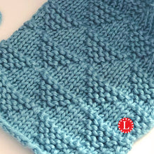 Load image into Gallery viewer, Little Pyramid Stitch Pattern Flat and in the Round