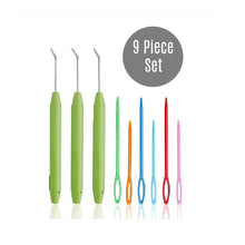 Load image into Gallery viewer, Set Includes 3 Hooks and 6 Blunt Large Eyed Yarn Needles