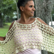 Load image into Gallery viewer, Loom knit crop top lace pattern with round or long knitting loom with video tutorial by loomahat