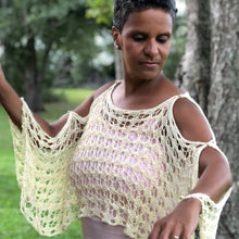 Load image into Gallery viewer, Loom knit lace pattern with round or long knitting loom made with premier yarn yellow daffodils  video tutorial by loomahat