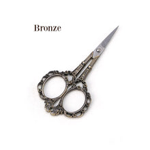 Load image into Gallery viewer, Vintage Style Floral Handle Sewing Scissors
