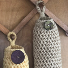 Load image into Gallery viewer, Loom Knit Bag Holder Pattern with Video Tutorial by Loomahat Copyright