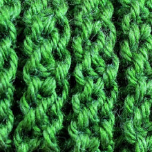 Load image into Gallery viewer, Loom Knit Celtic Knot Pattern Loomahat