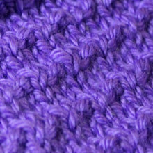 Load image into Gallery viewer, Loom Knit Stitches Andalusian Pattern Copyright Loomhat