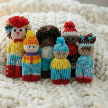 Load image into Gallery viewer, Copyright Loom knitting comfort doll pattern made on small loom with video tutorial by Loomahat 
