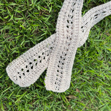 Load image into Gallery viewer, Wheat and Garter Lacy Skinny Scarf Pattern
