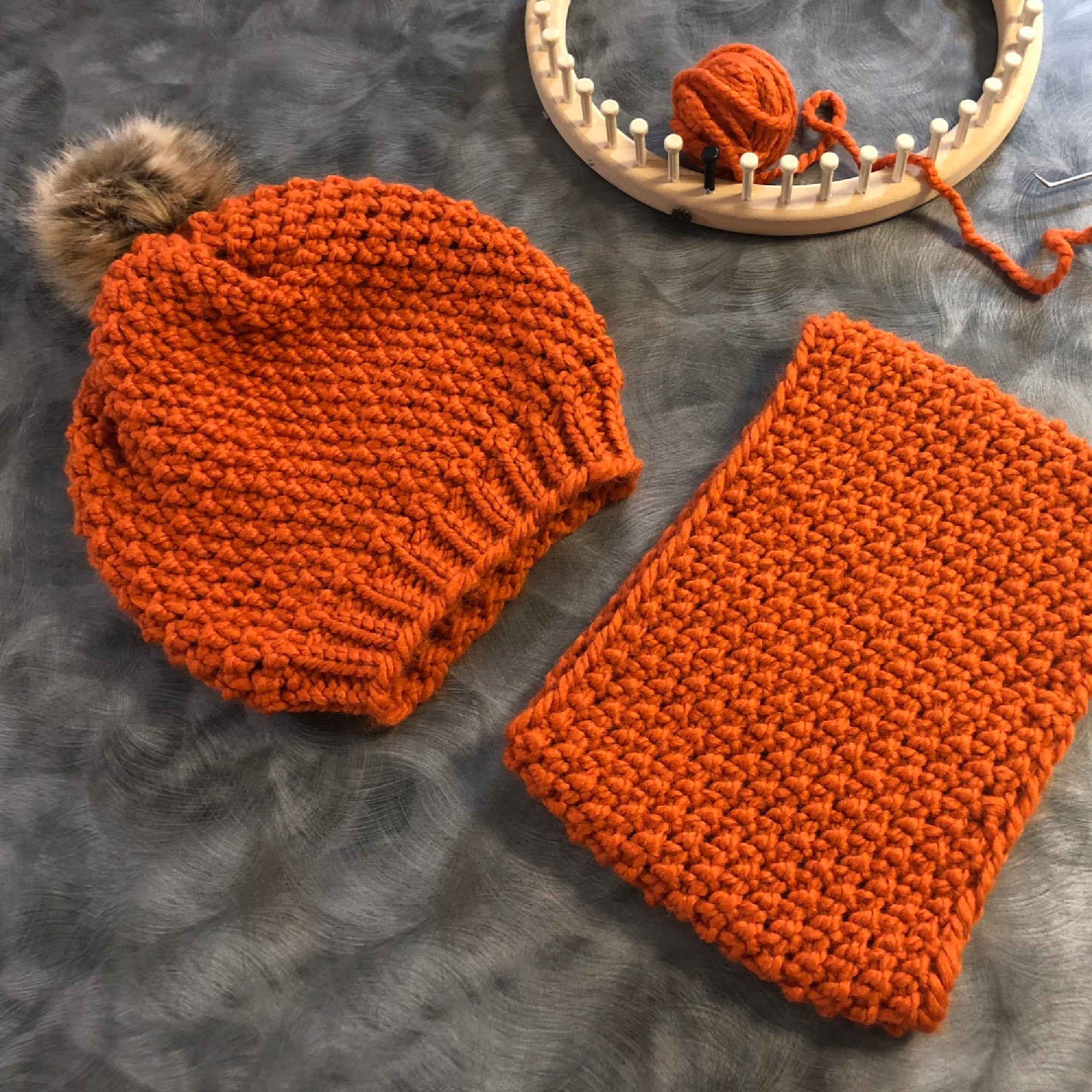 HAT AND COWL SCARF SET – Loomahat.Store