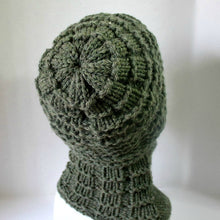 Load image into Gallery viewer, Waffle Stitch Brimless Hat and Cowl Set
