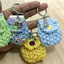 Load image into Gallery viewer, Loom Knit Lipstck Cozy Mini Bag Purse Copyright Loomahat
