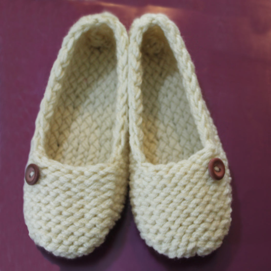 Loom Knit Slipper Sock Pattern made with 24 peg loom Copyright Loomahat 
