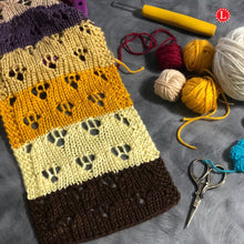 Load image into Gallery viewer, Loom Knit Stitch Paw Print Copyright Loomahat
