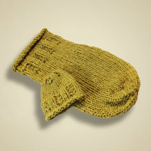 Load image into Gallery viewer, loom knit baby blanket cacoon and hat pattern. Copyright Loomahat
