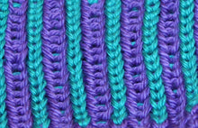 Load image into Gallery viewer, Loom Knit Brioche Stitch Copyright Loomahat
